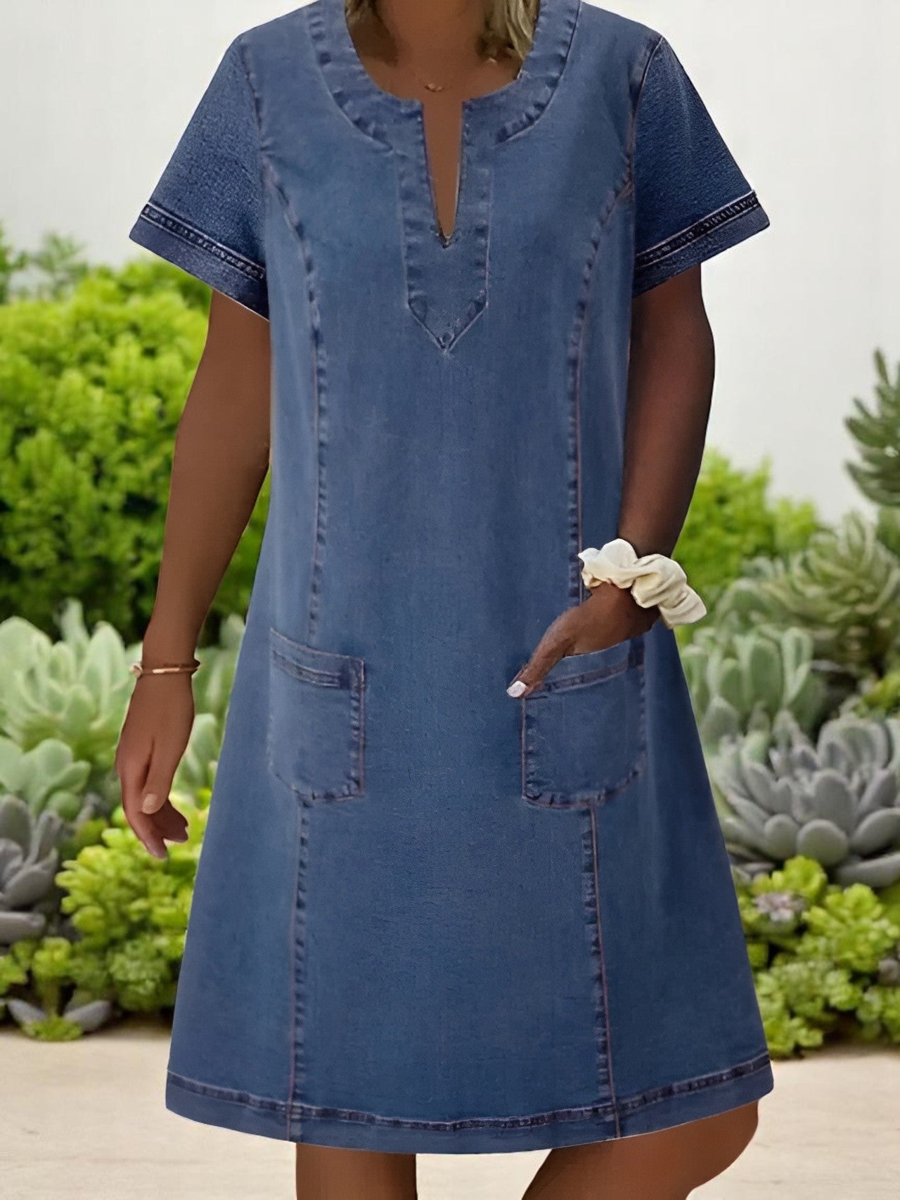 CLARA™ | Denimkjole med lommer