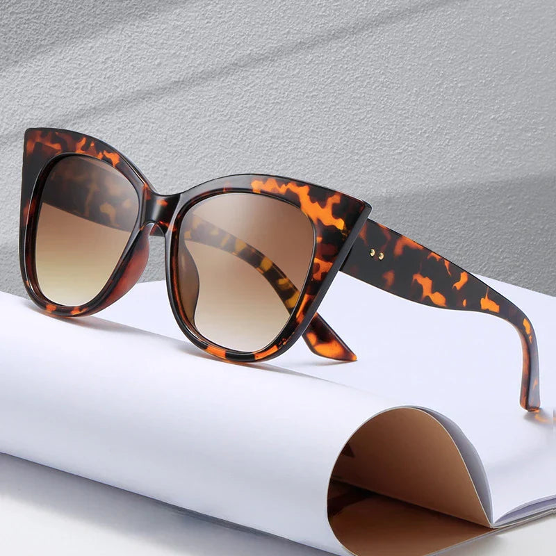 Oasis | Oversized Cat-Eye Solbriller