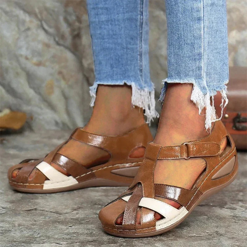 Katie | Luftige Sandaler med Lav Kilehæl