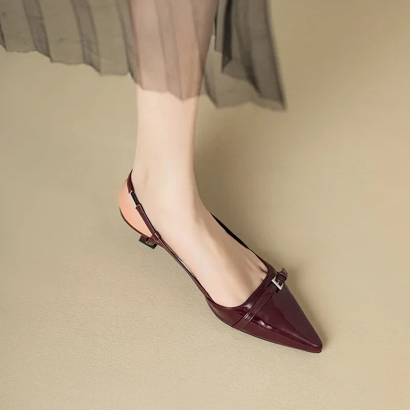 Akira | Spidse Sandaler med Elegant Hæl
