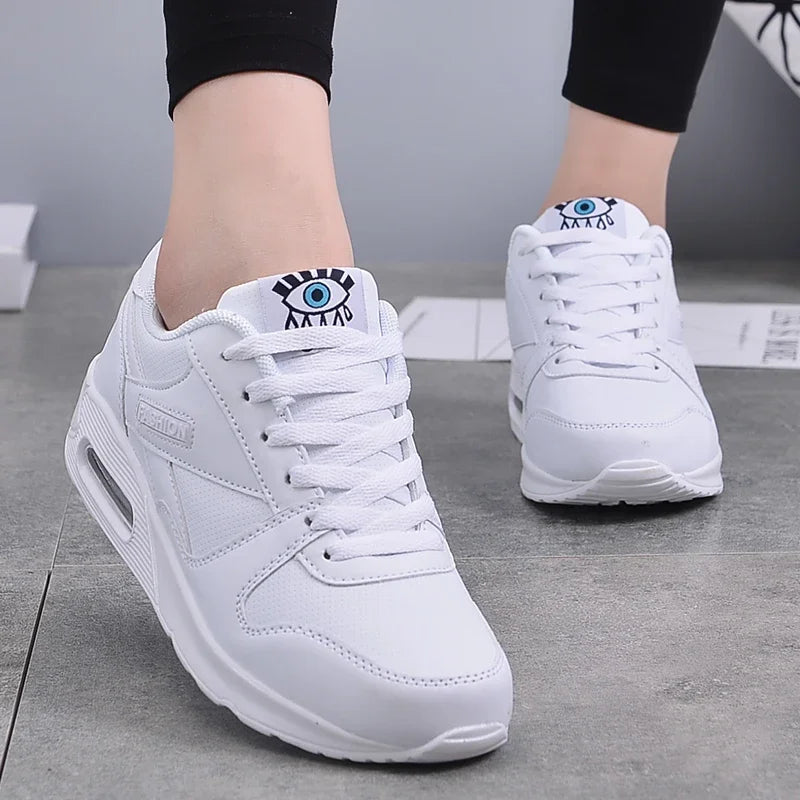 Ivory | Komfortable Sneakers med Høj Sål
