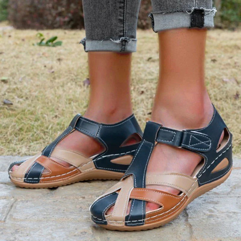 Katie | Luftige Sandaler med Lav Kilehæl