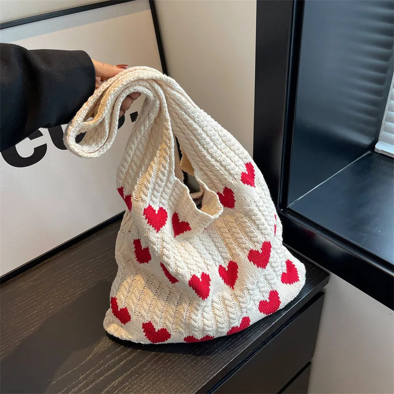 Amara ™ | Moderne tas med hjerteprint