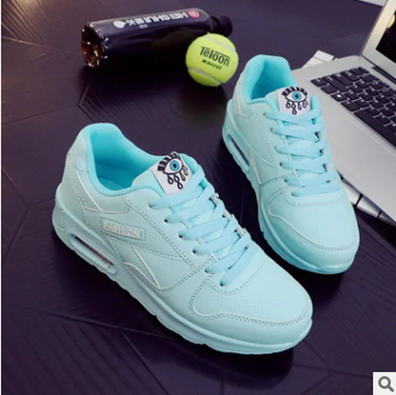 Ivory | Komfortable Sneakers med Høj Sål