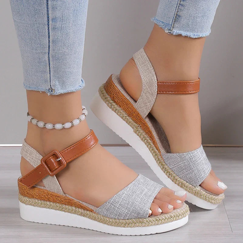 Beverly | Letvægt Kilehæle med Elegant Look